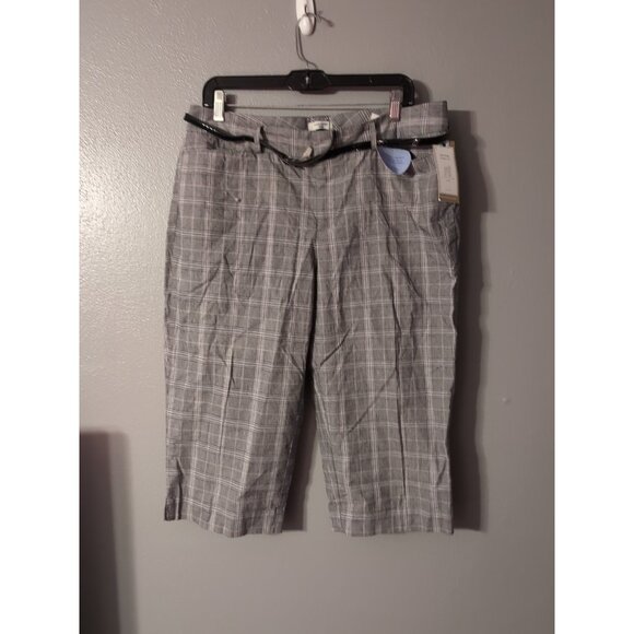 Dockers Petite Women's Plaid Mid Rise Curvy Belted Capri Pants Size 16P NWT - Picture 1 of 8